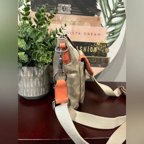 Coach Beige and Coral Crossbody Bag - Picture 3 of 8